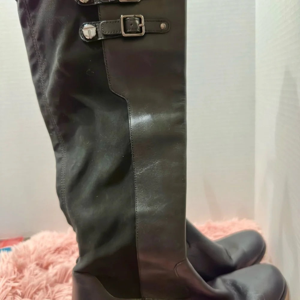 NWOB Tahari Kallen Black Over the Knee‎ Boots Buckle Detail Leather Upper Sz 10M